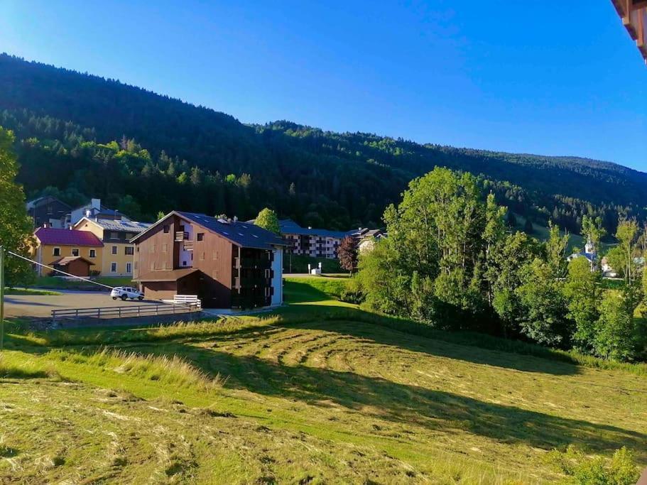 Charmant Appartement Au Pied Des Pistes De Lelex Luaran gambar